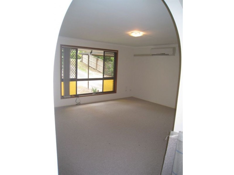 5 Merinda Court, Southport QLD 4215