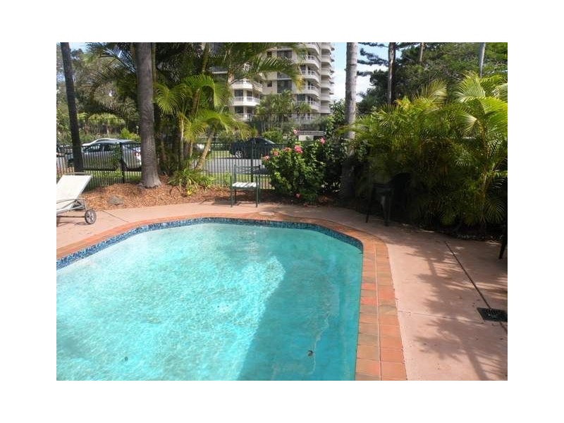 4/13 Federation Avenue, Broadbeach QLD 4218