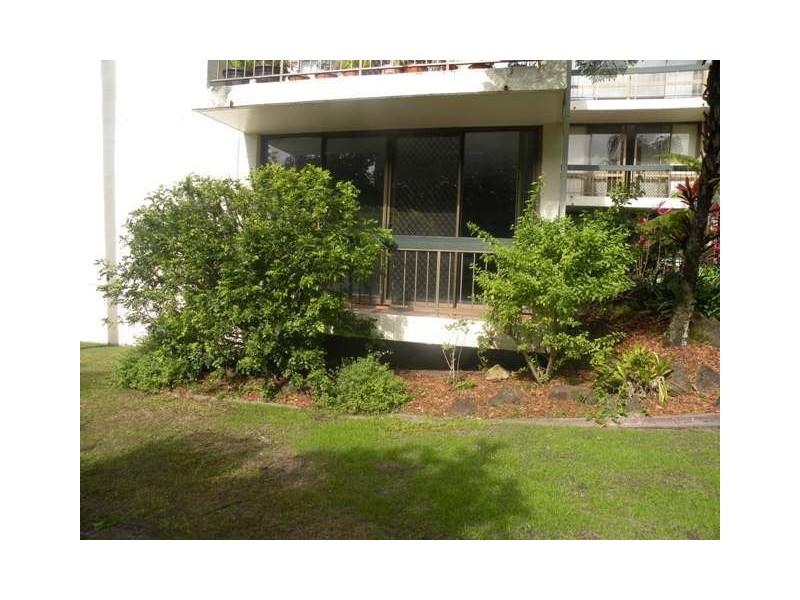 4/13 Federation Avenue, Broadbeach QLD 4218