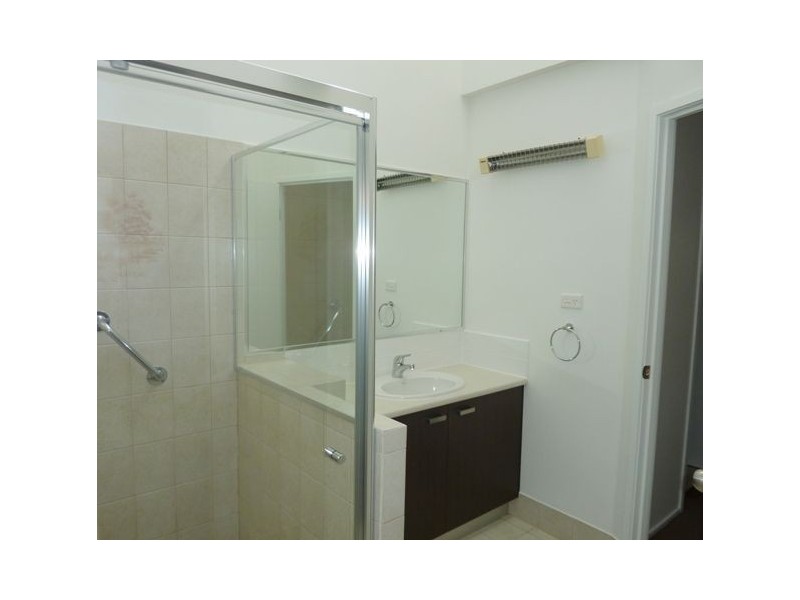 40/37 St Kevins Avenue, Benowa QLD 4217