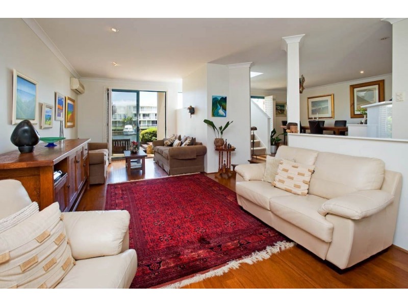 13/3 Lee Road, Runaway Bay QLD 4216