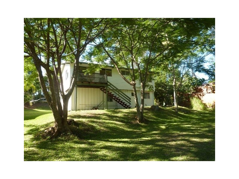 10 Allunga Avenue, Ashmore QLD 4214