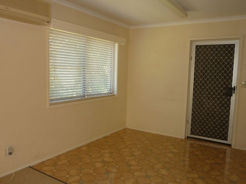 8 Gayle Street, Southport QLD 4215