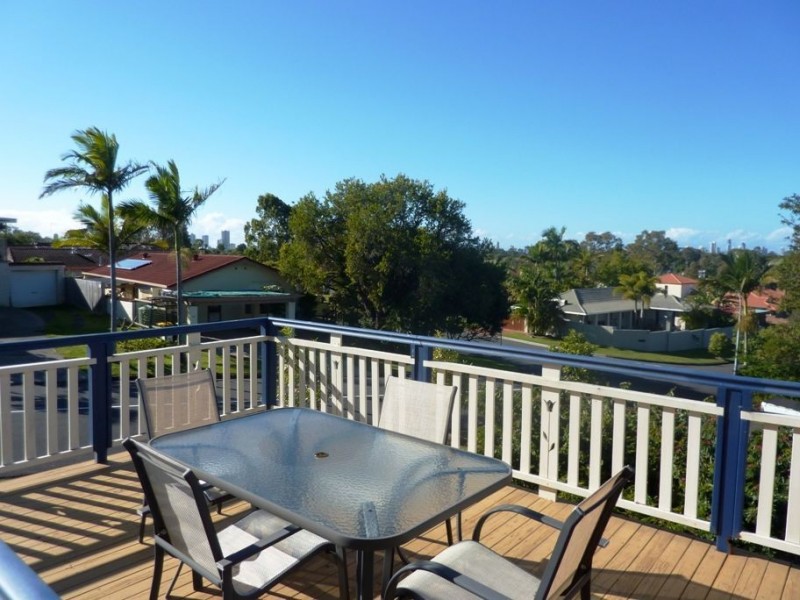 14 Pinkwood Drive, Ashmore QLD 4214