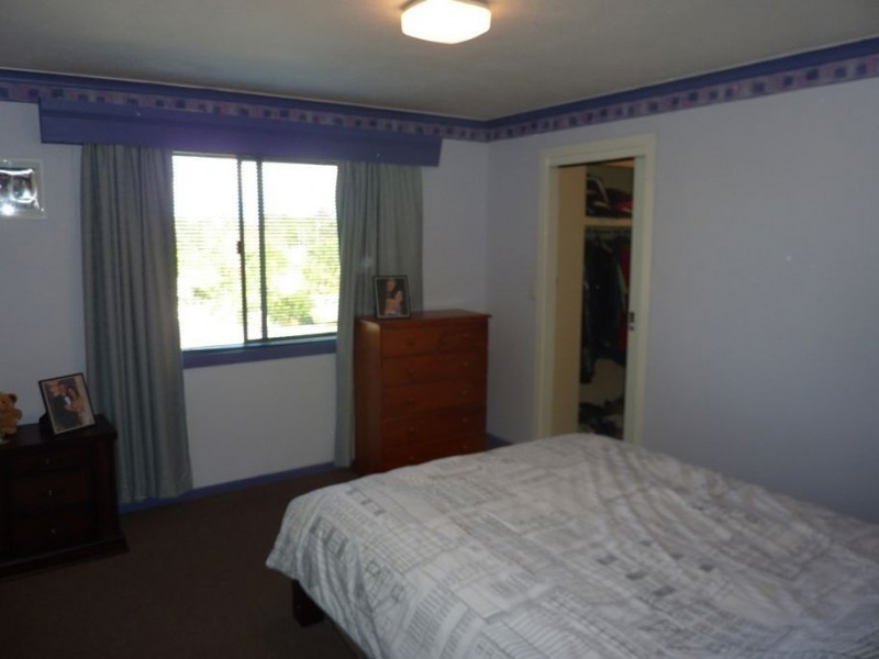 14 Pinkwood Drive, Ashmore QLD 4214