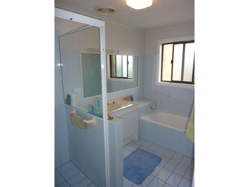 14 Pinkwood Drive, Ashmore QLD 4214
