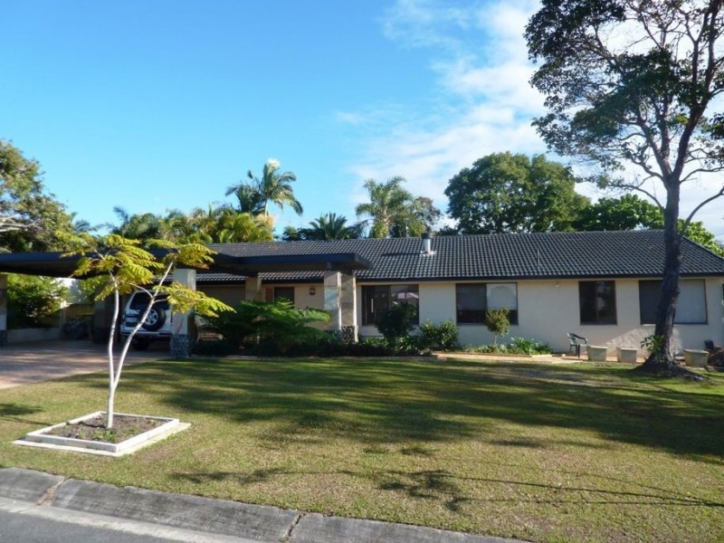 9 Madigan Road, Carrara QLD 4211