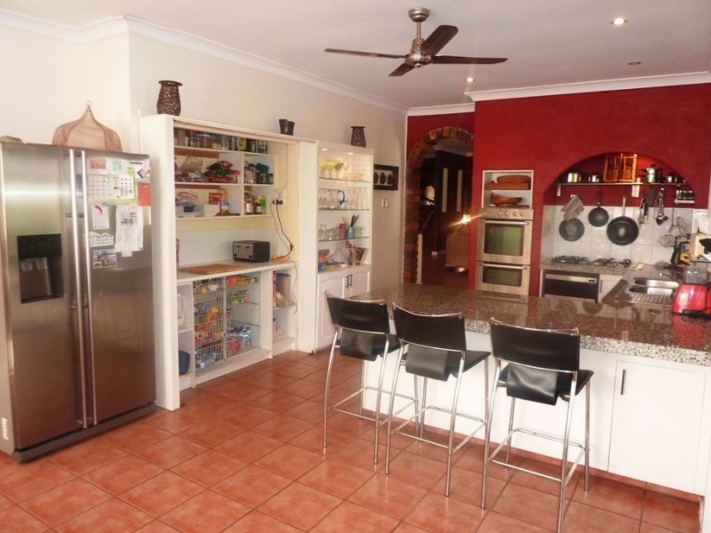 9 Madigan Road, Carrara QLD 4211