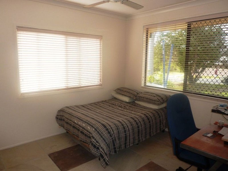 9 Madigan Road, Carrara QLD 4211