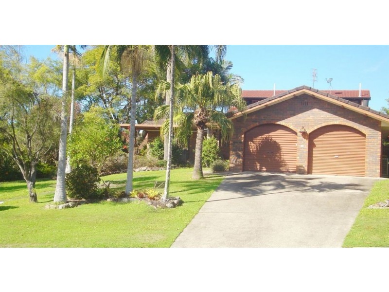 4 Binalong Drive, Ashmore QLD 4214