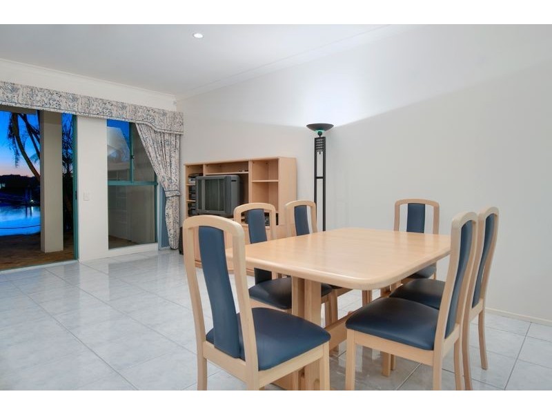 22/3 Lee Road, Runaway Bay QLD 4216