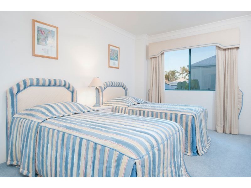 22/3 Lee Road, Runaway Bay QLD 4216