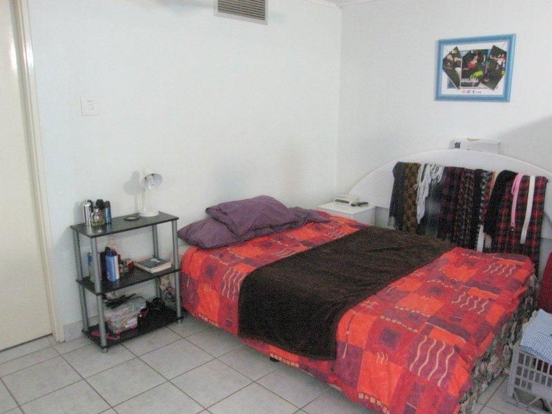 44 “Chateau Beachside”  The Esplanade, Surfers Paradise QLD 4217