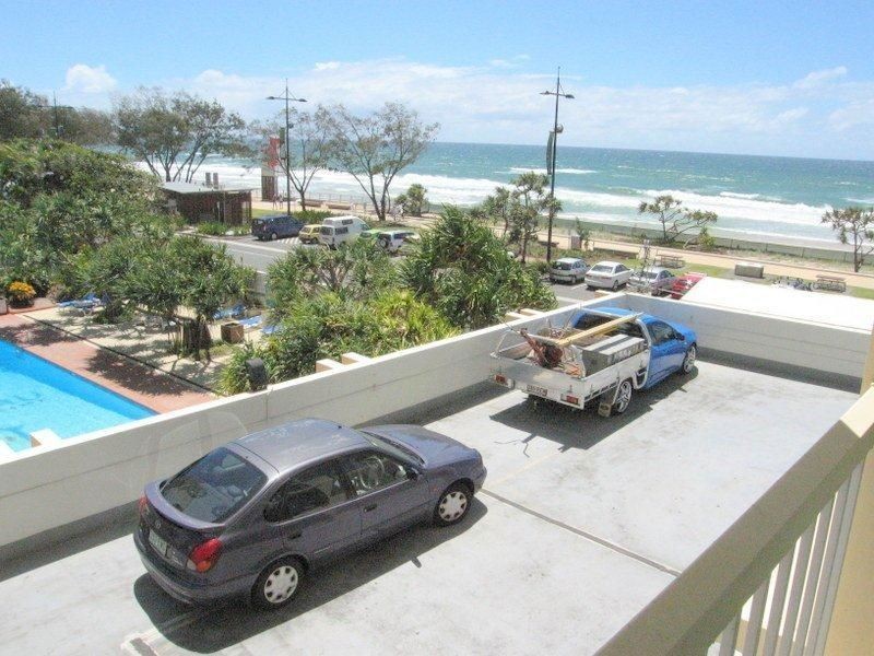 44 “Chateau Beachside”  The Esplanade, Surfers Paradise QLD 4217