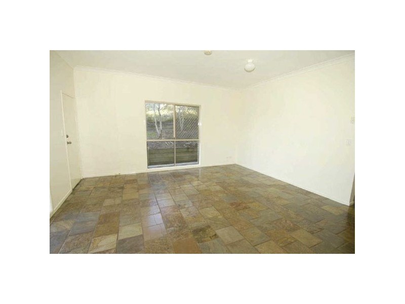 1/180 Turpin Road, Labrador QLD 4215