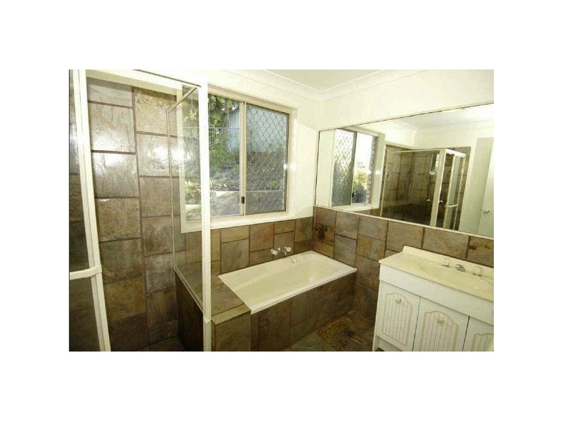 1/180 Turpin Road, Labrador QLD 4215