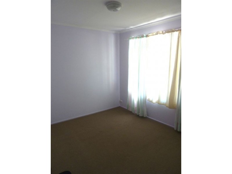 16 Pengana Street, Labrador QLD 4215