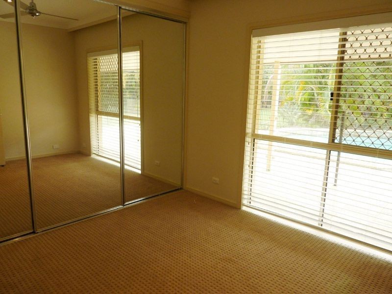 47 Marbella Drive, Benowa QLD 4217