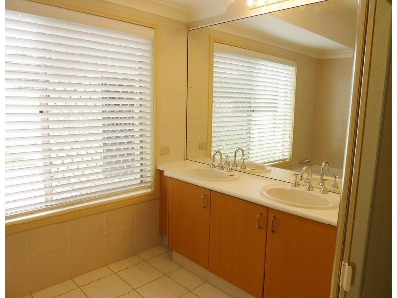 47 Marbella Drive, Benowa QLD 4217