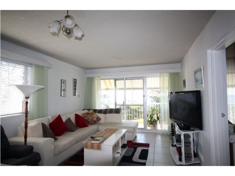25/224 Marine Parade, Labrador QLD 4215