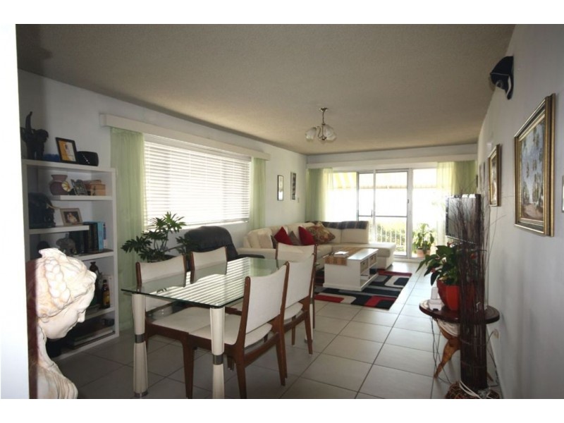 25/224 Marine Parade, Labrador QLD 4215