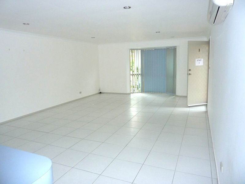 1/31 Nina Parade, Arundel QLD 4214