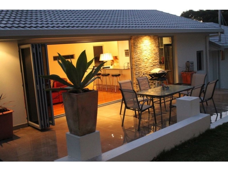 6 Darel Drive, Ashmore QLD 4214