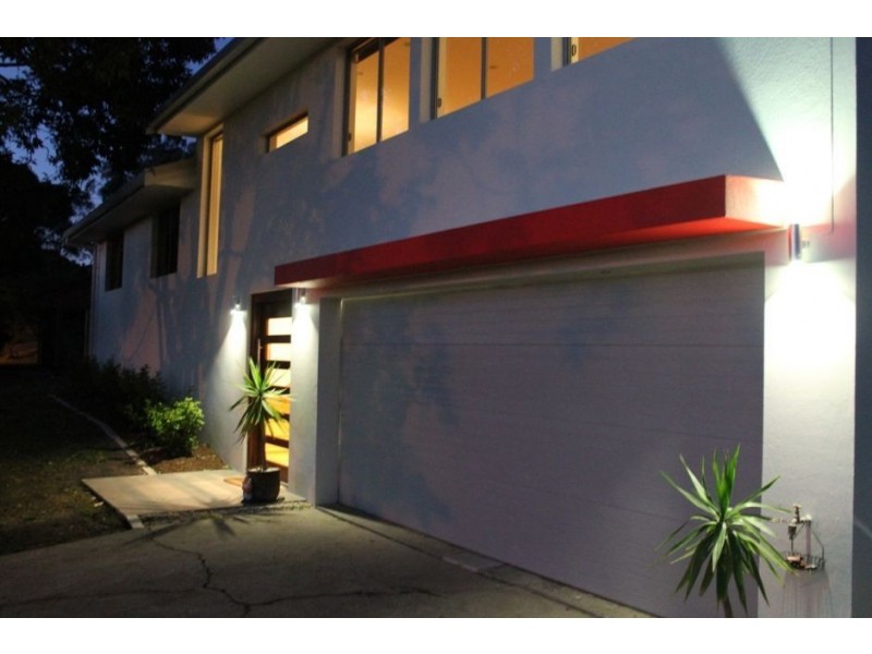 6 Darel Drive, Ashmore QLD 4214