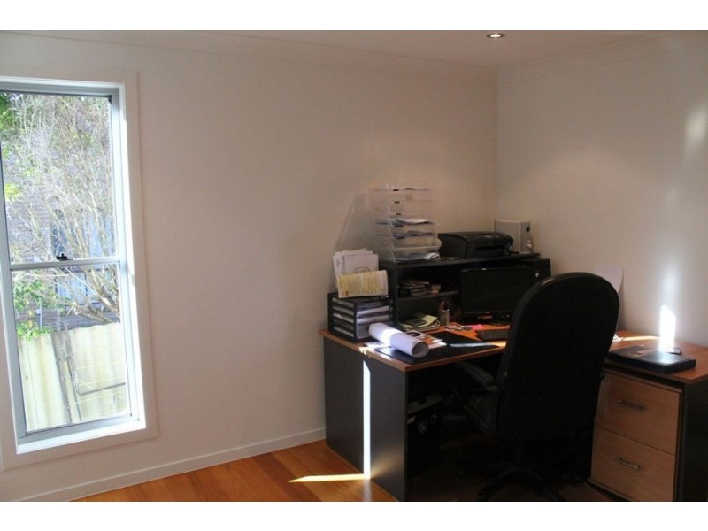 6 Darel Drive, Ashmore QLD 4214