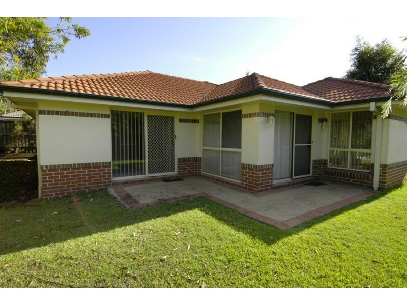 2/1 Freda Street, Ashmore QLD 4214