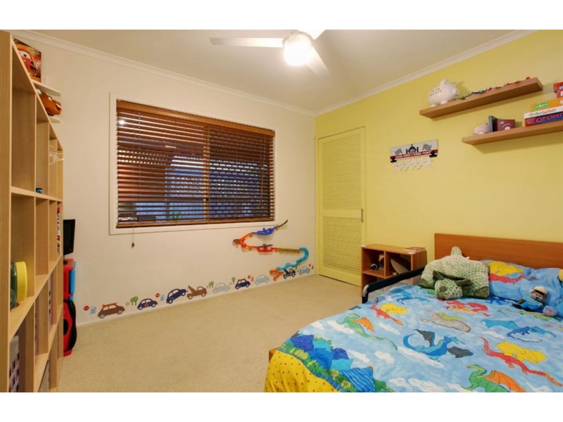 10 Moora Street, Ashmore QLD 4214