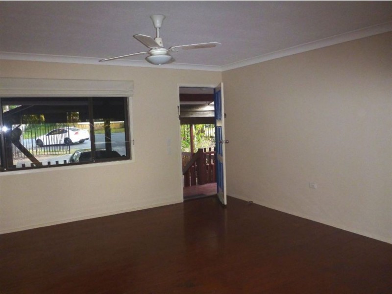 13 Jilpangi Crescent, Ashmore QLD 4214