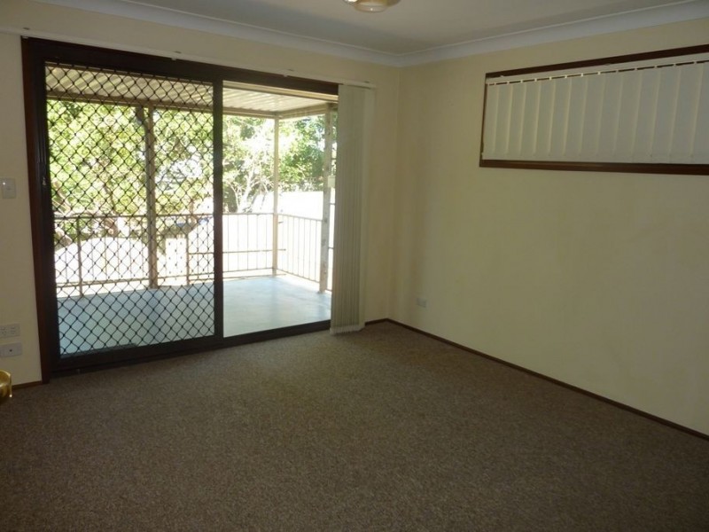 32 Pinkwood Drive, Ashmore QLD 4214