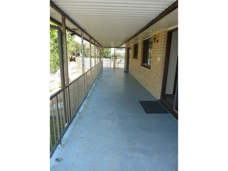 32 Pinkwood Drive, Ashmore QLD 4214