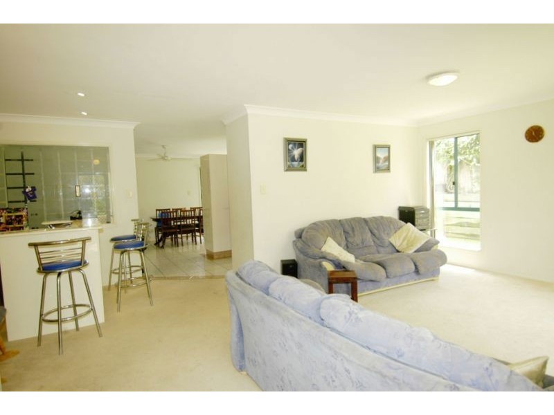 37 Clear River Blvd, Ashmore QLD 4214