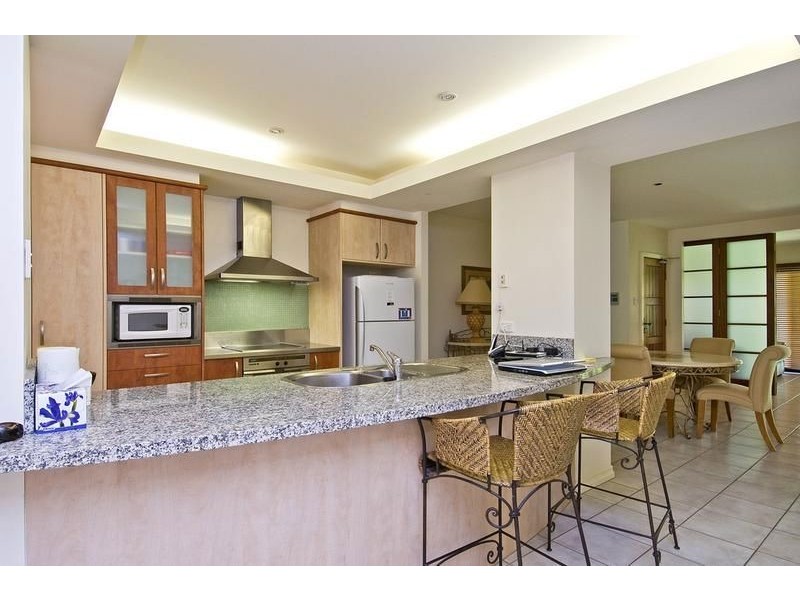 3252 Palladian Drive, Hope Island QLD 4212