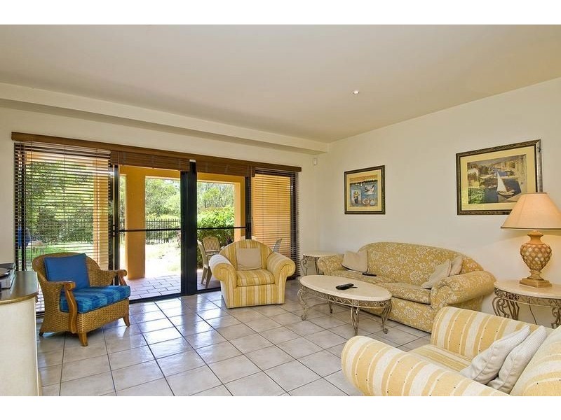 3252 Palladian Drive, Hope Island QLD 4212