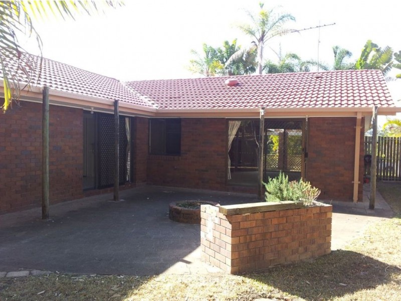 16 San Mateo Boulevard, Ashmore QLD 4214