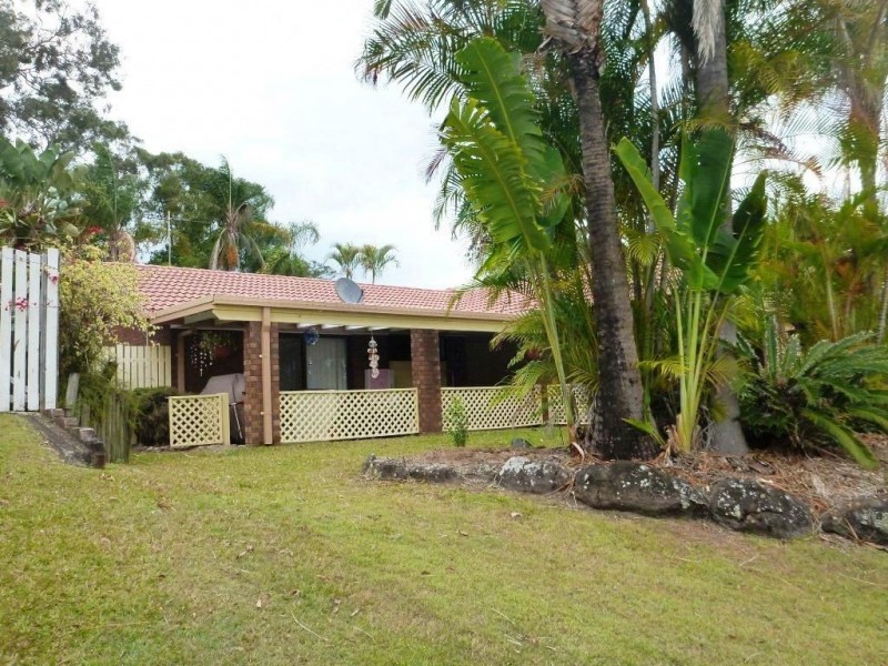 16 San Mateo Boulevard, Ashmore QLD 4214