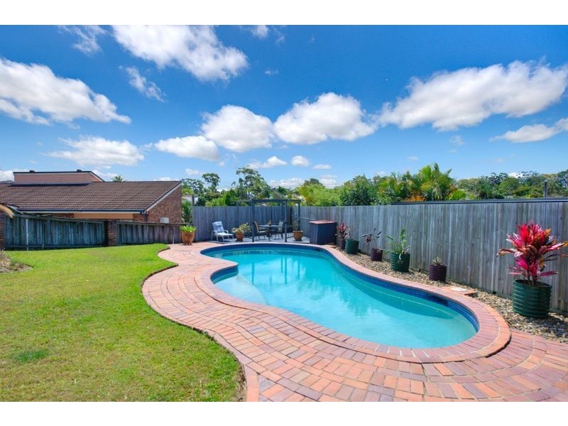 12 Palona Place, Ashmore QLD 4214