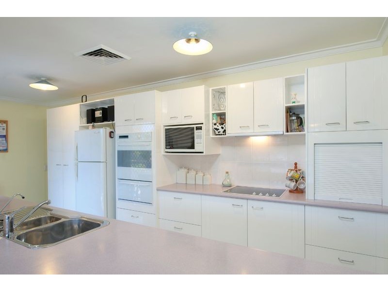 12 Palona Place, Ashmore QLD 4214