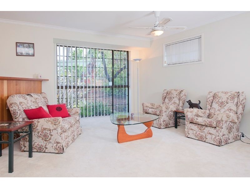 12 Palona Place, Ashmore QLD 4214