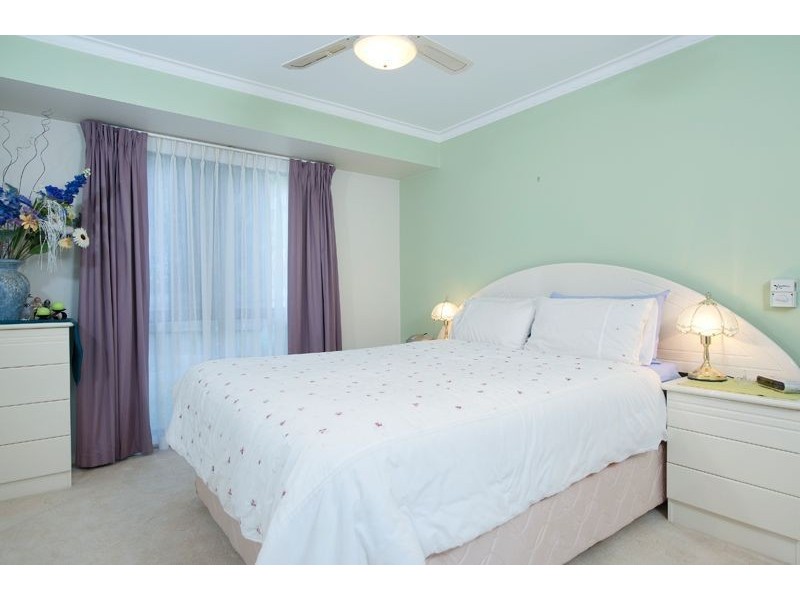 12 Palona Place, Ashmore QLD 4214