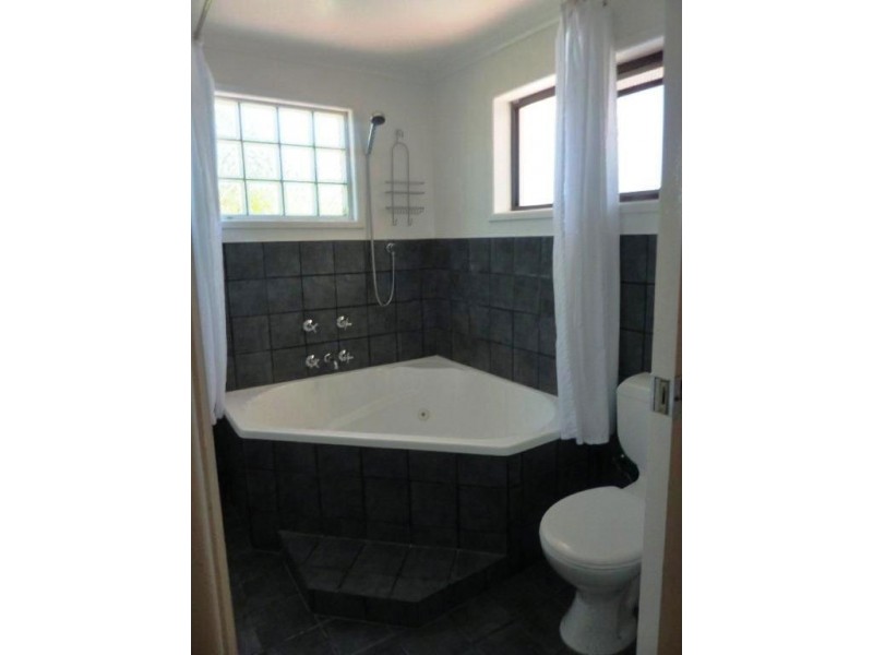 337 Ashmore Road, Benowa QLD 4217