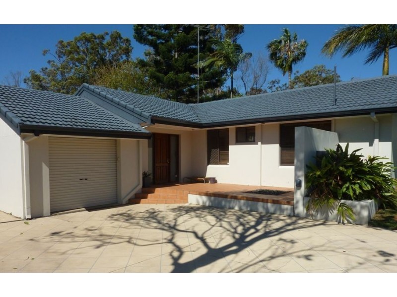 3 Lillian Crescent, Ashmore QLD 4214