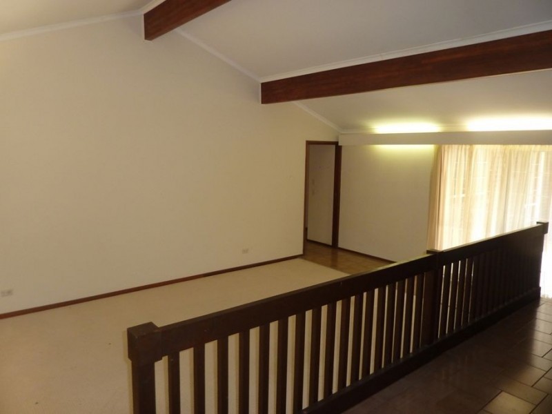 5 Sunvalley Drive, Ashmore QLD 4214