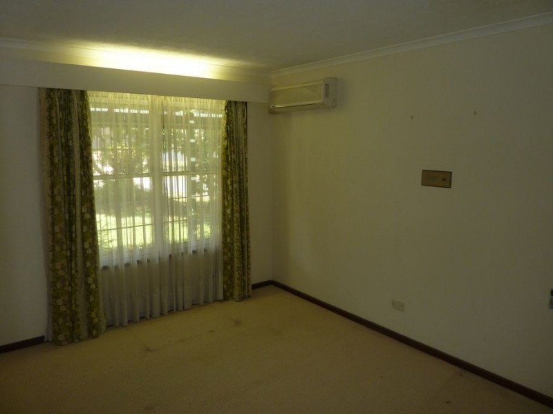 5 Sunvalley Drive, Ashmore QLD 4214