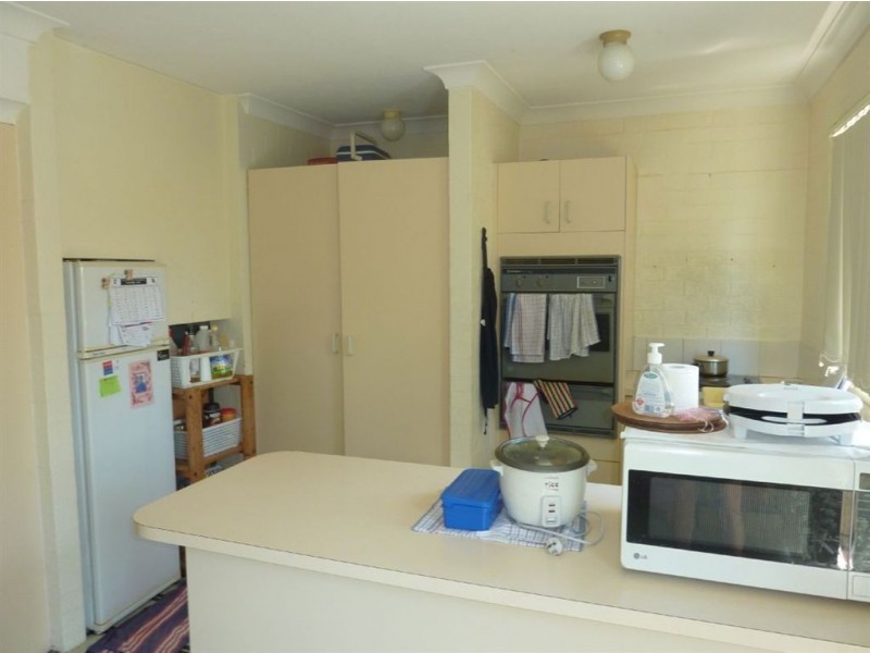 6/13 Brown Street, Labrador QLD 4215