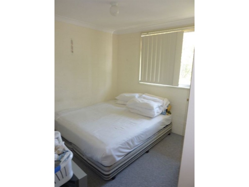 6/13 Brown Street, Labrador QLD 4215