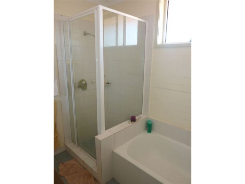 6/13 Brown Street, Labrador QLD 4215